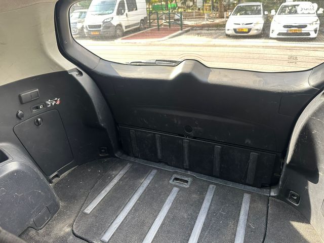 מיצובישי אאוטלנדר