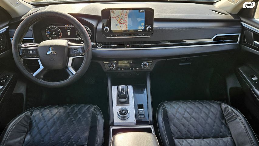 מיצובישי אאוטלנדר