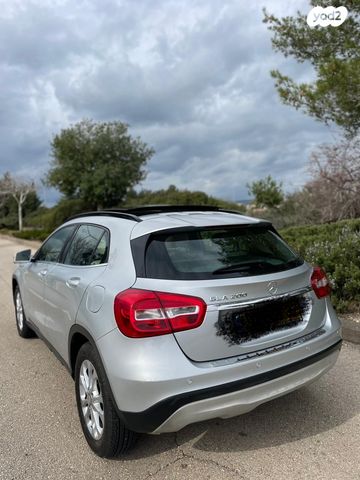 מרצדס-בנץ GLA