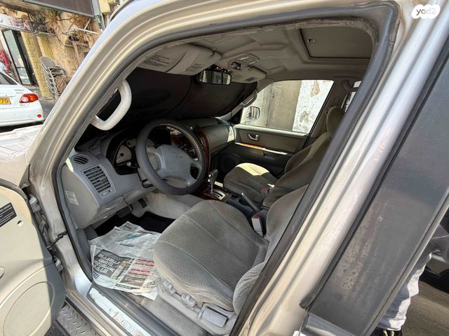 יונדאי טאראקן