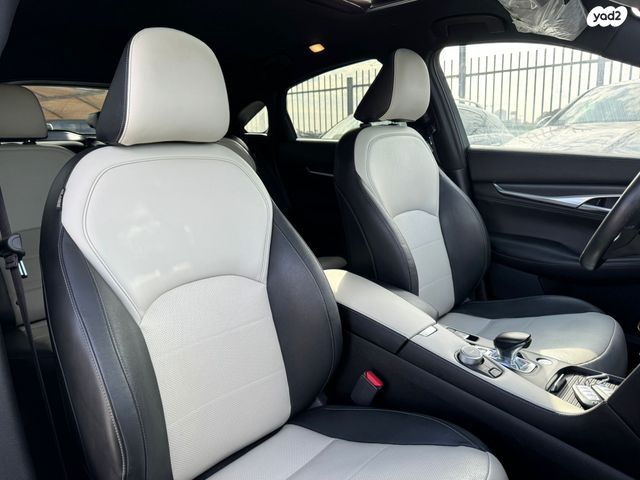 אינפיניטי QX55