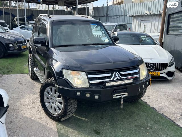 מיצובישי פג'רו