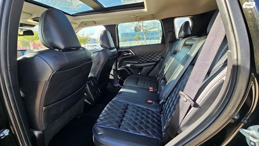 מיצובישי אאוטלנדר