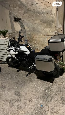 מודעת רכב בנלי TRK 502