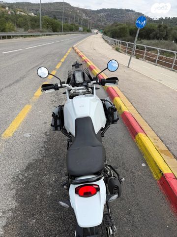 דוקאטי Desert X