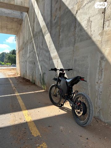 מודעת רכב סורון Light Bee X