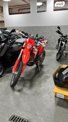 מודעת רכב בטא RR200