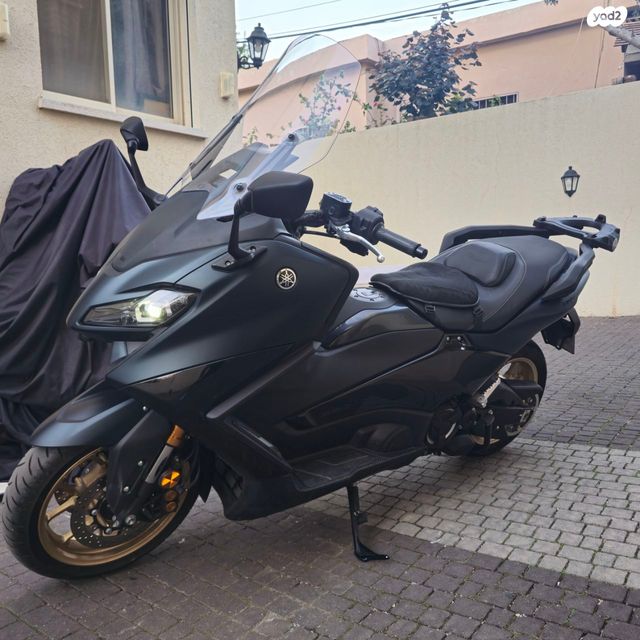 ימאהה Tmax 560 Tech