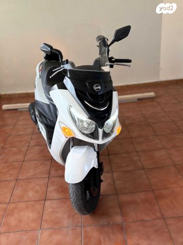 מודעת רכב סאן יאנג ג'וי רייד 125