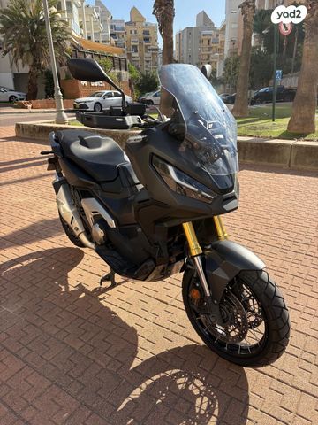 הונדה X-ADV750