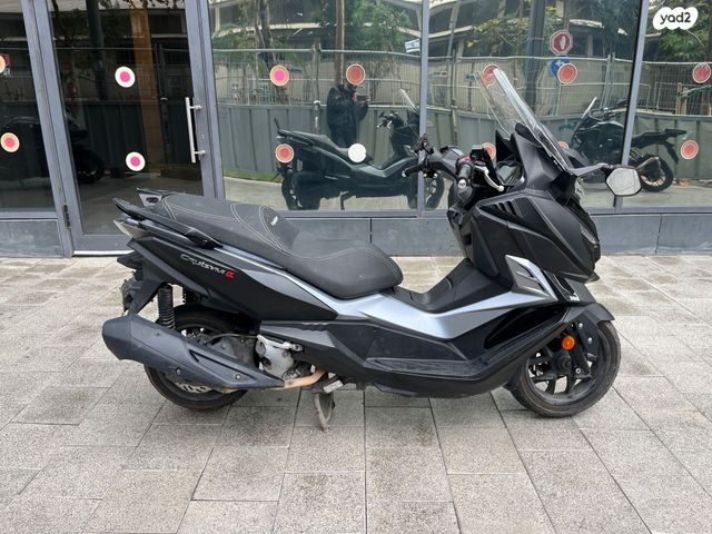 מודעת רכב סאן יאנג קרוזים 300 אלפא