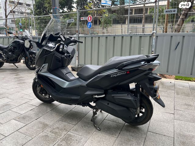 סאן יאנג קרוזים 300 אלפא