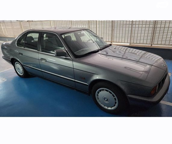 מודעת רכב ב מ וו