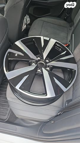 feedItemObj.data.row_1