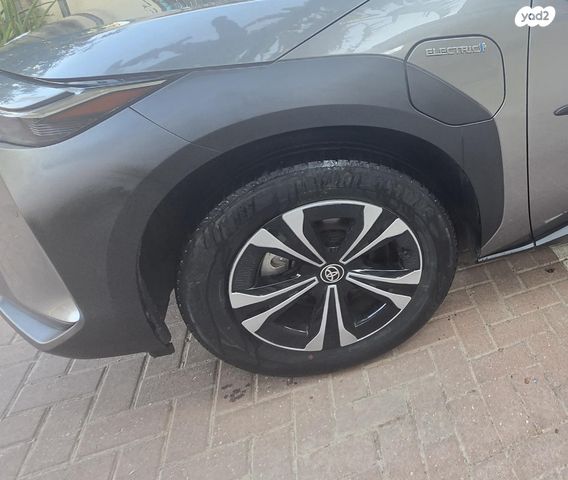 feedItemObj.data.row_1