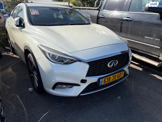 מודעת רכב אינפיניטי Q30
