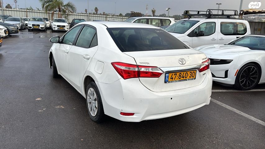 מודעת רכב טויוטה קורולה 2