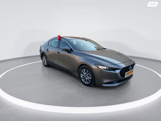 מאזדה 3