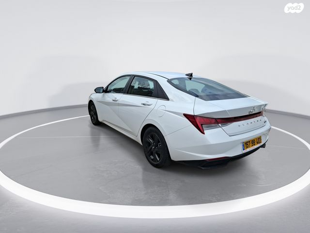 יונדאי אלנטרה