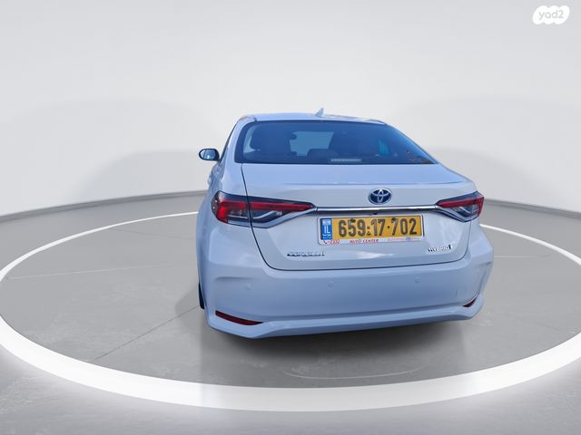 טויוטה קורולה