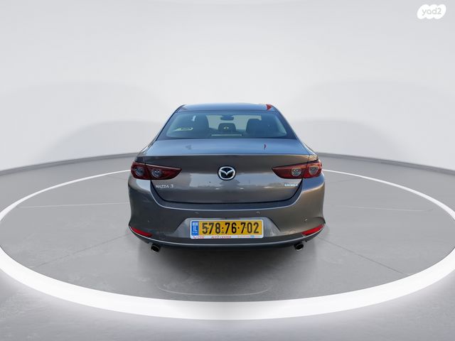 מאזדה 3
