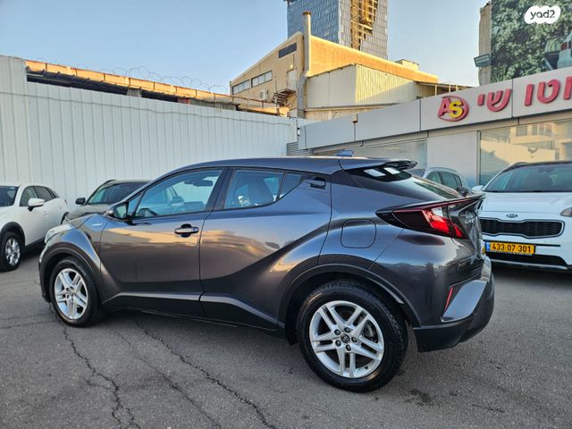 טויוטה C-HR
