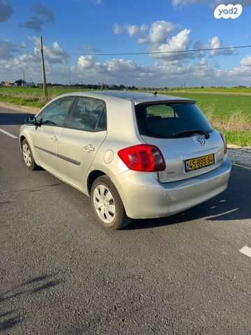 טויוטה אוריס