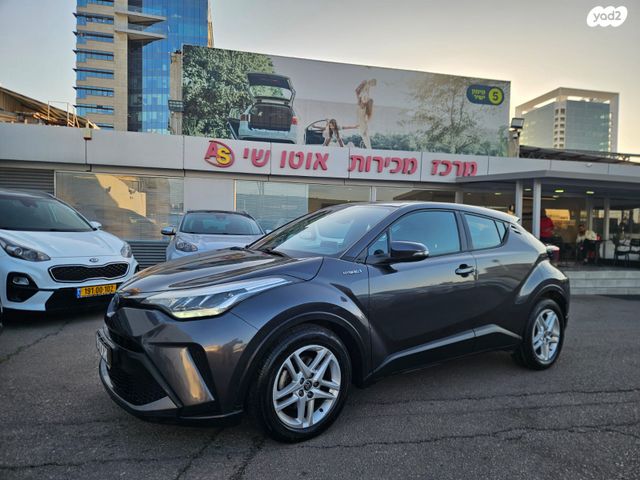 מודעת רכב טויוטה C-HR