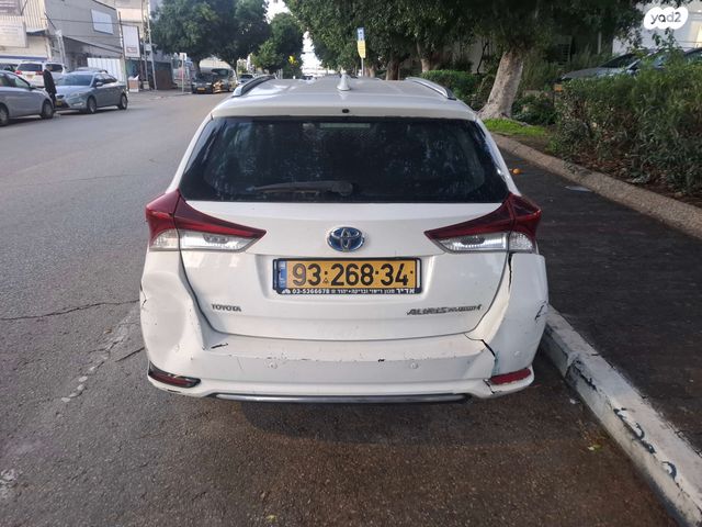 טויוטה אוריס