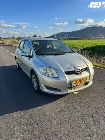 טויוטה אוריס