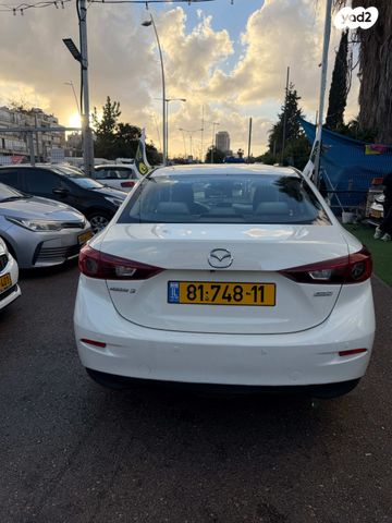מאזדה 3