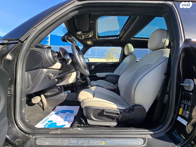 מיני קופר SE (חשמלית)