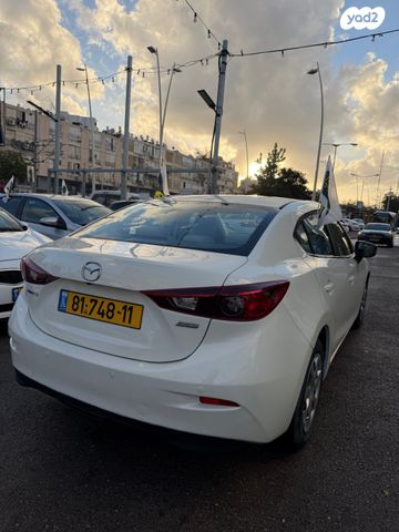 מאזדה 3