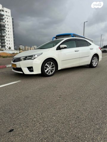 מודעת רכב טויוטה קורולה