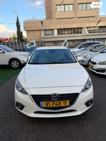 מודעת רכב מאזדה 3