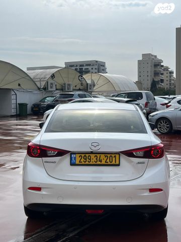 מאזדה 3