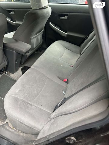 טויוטה פריוס