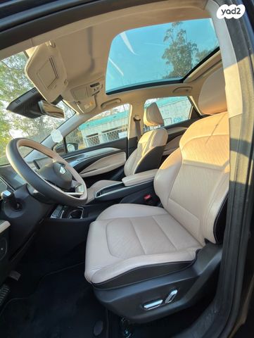 ג׳ילי Geometry C