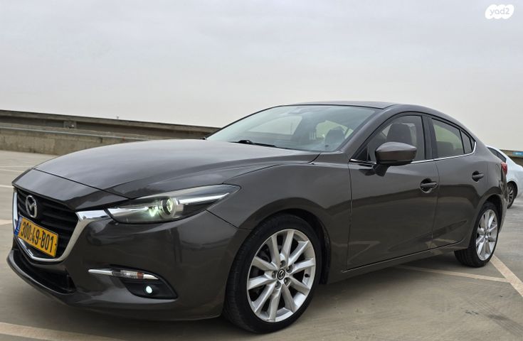 מאזדה 3