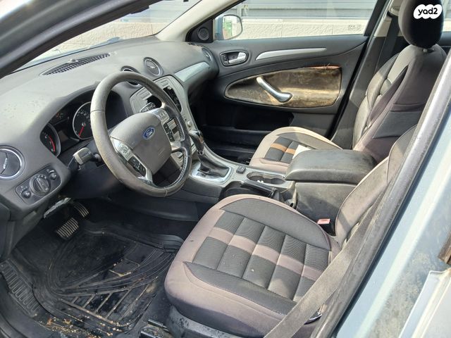 פורד מונדאו