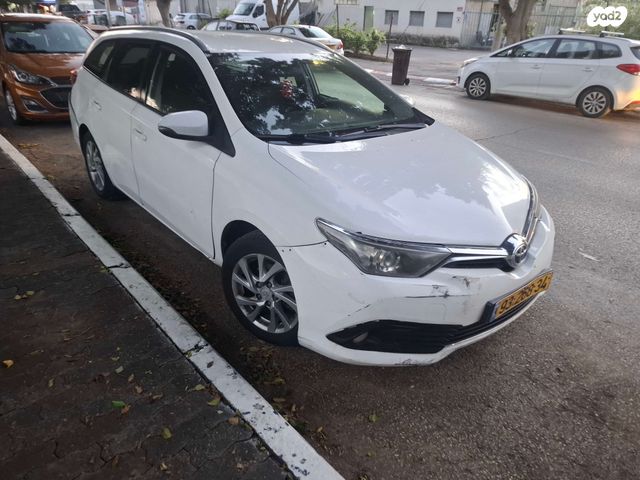 מודעת רכב טויוטה אוריס