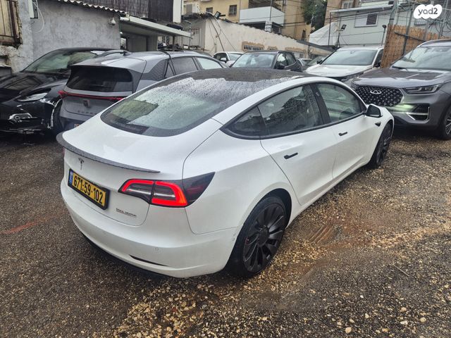טסלה מודל 3