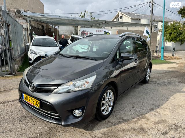 מודעת רכב טויוטה ורסו