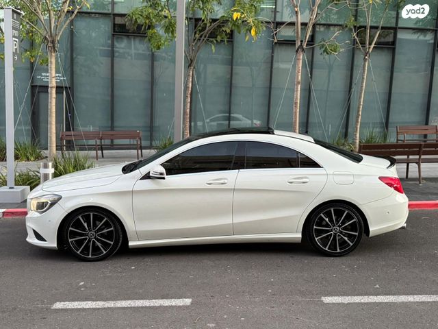 מודעת רכב מרצדס-בנץ CLA