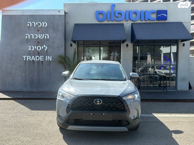 טויוטה קורולה קרוס