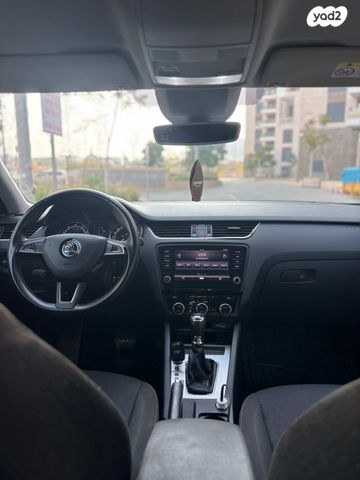 סקודה אוקטביה