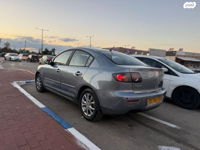 מאזדה 3