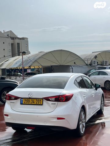 מאזדה 3