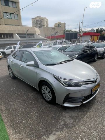 מודעת רכב טויוטה אוריס