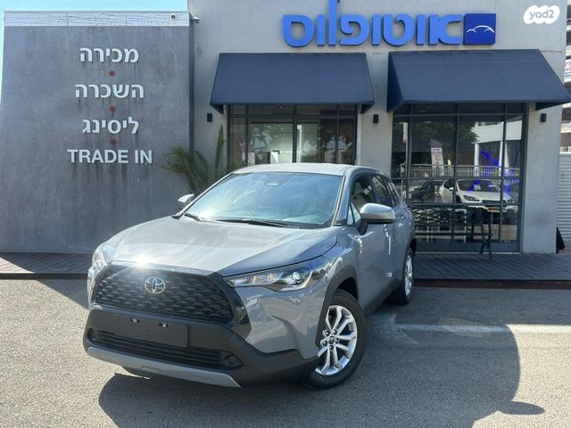 מודעת רכב טויוטה קורולה קרוס